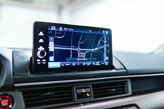 2023 Honda Pilot AWD Touring Leather Roof Nav BCam Red Deer AB