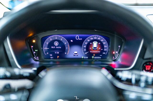 2023 Honda Pilot AWD Touring Leather Roof Nav BCam Red Deer AB