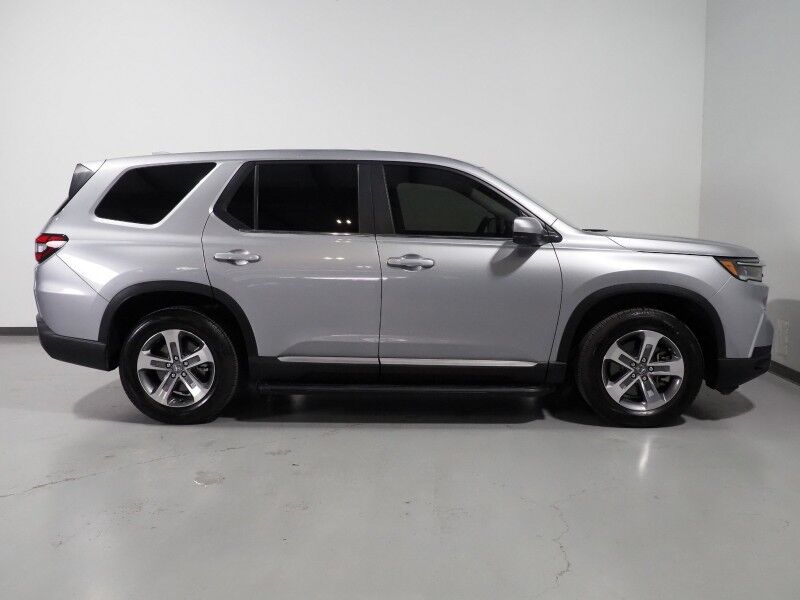 2023 Honda Pilot EX-L 7 Passenger *ADAPTIVE CRUISE, SAFETY ALERTS, BACKUP-CAMERA, LEATHER, HEATED SEATS, 2ND ROW CAPTAINS, POWER LIFTGATE, REMOTE START, APPLE & ANDROID Round Rock TX