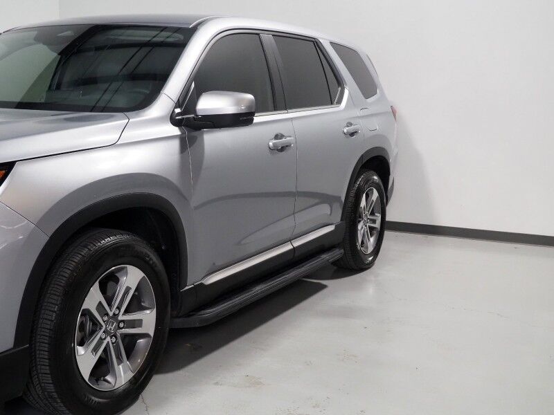 2023 Honda Pilot EX-L 7 Passenger *ADAPTIVE CRUISE, SAFETY ALERTS, BACKUP-CAMERA, LEATHER, HEATED SEATS, 2ND ROW CAPTAINS, POWER LIFTGATE, REMOTE START, APPLE & ANDROID Round Rock TX
