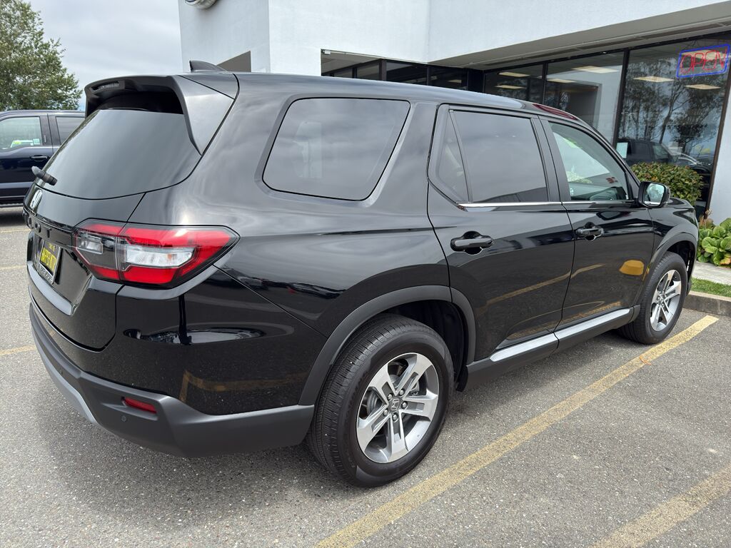 2023 Honda Pilot EX-L 8 Passenger Eureka CA