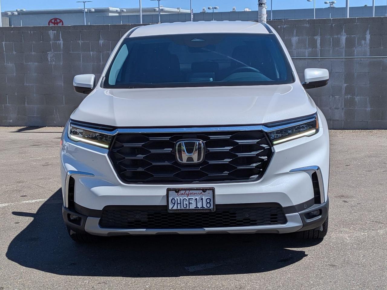 2023 Honda Pilot EX-L 8 Passenger