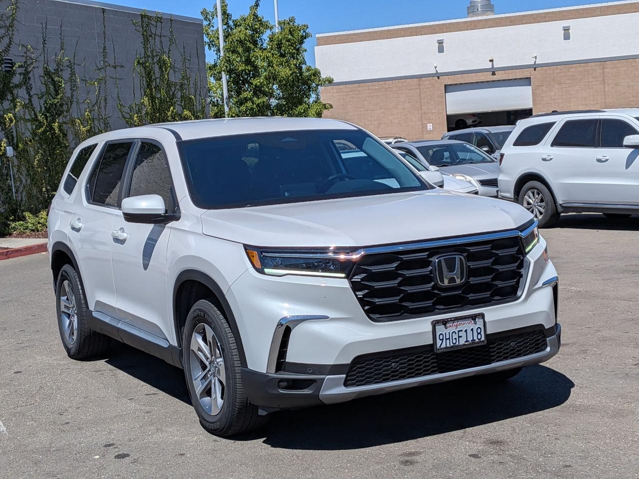 2023 Honda Pilot EX-L 8 Passenger