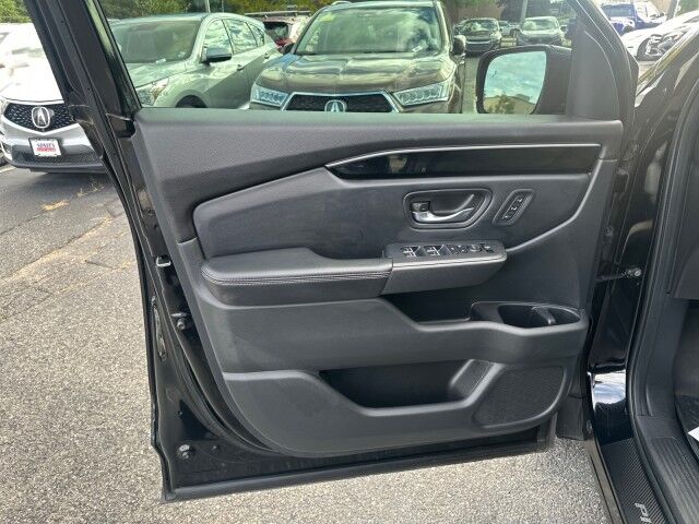 2023 Honda Pilot EX-L 8 Passenger Worcester MA