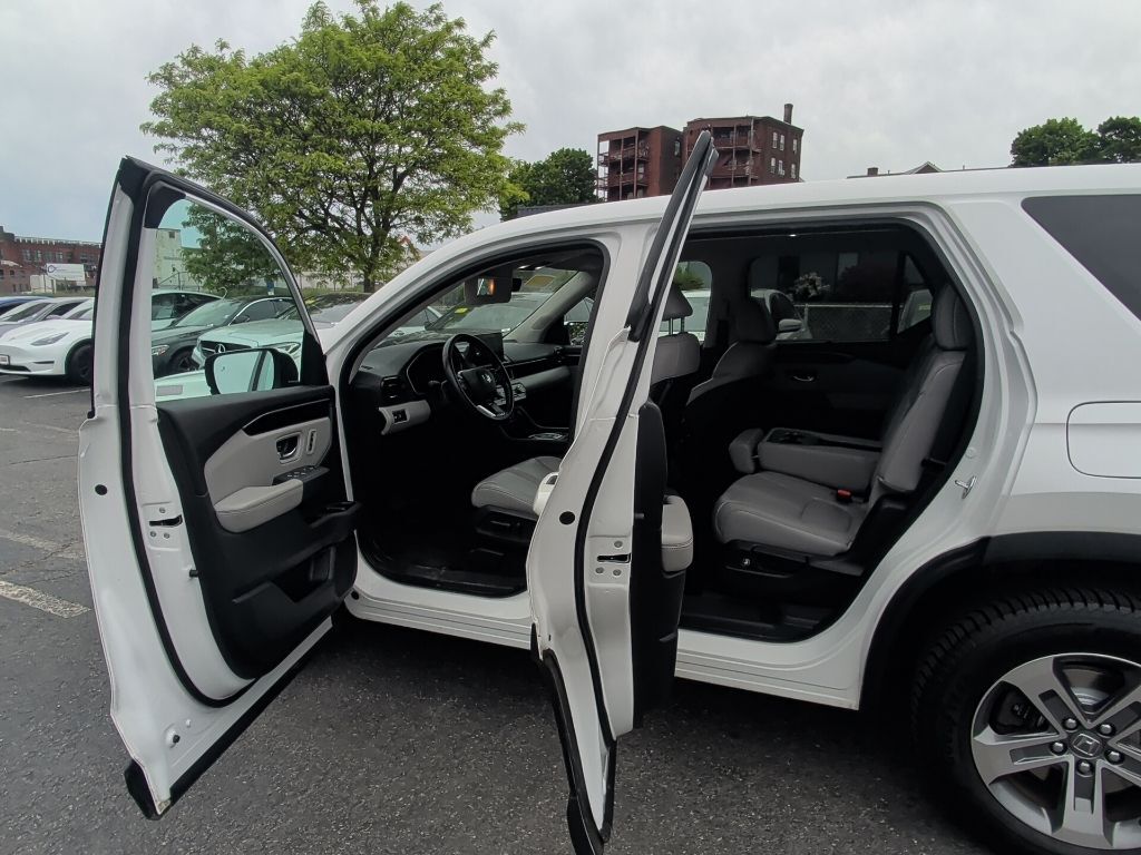 2023 Honda Pilot EX-L Worcester MA