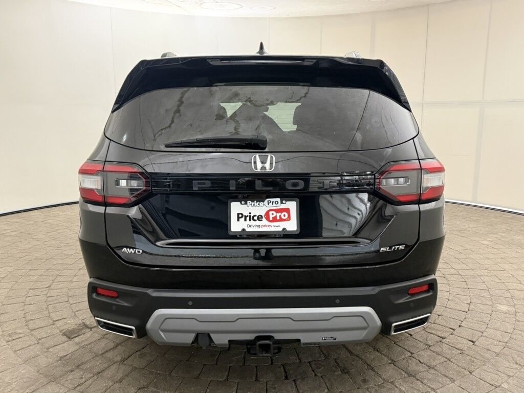 2023 Honda Pilot Elite AWD Maumee OH