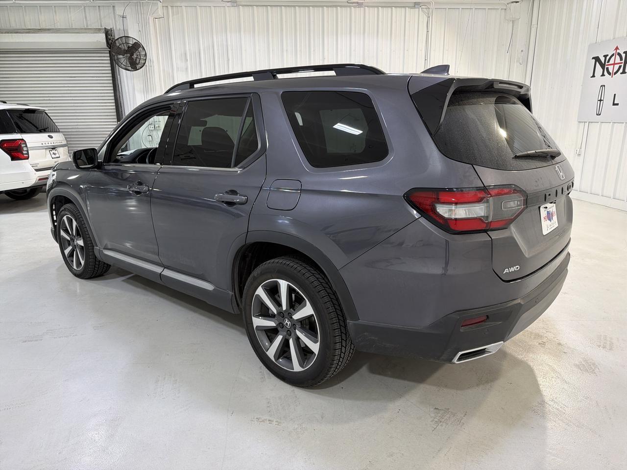 2023 Honda Pilot Elite