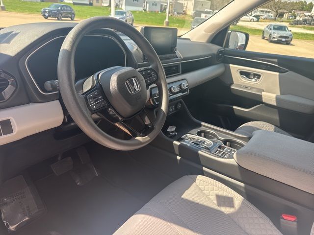 2023 Honda Pilot LX West Burlington IA