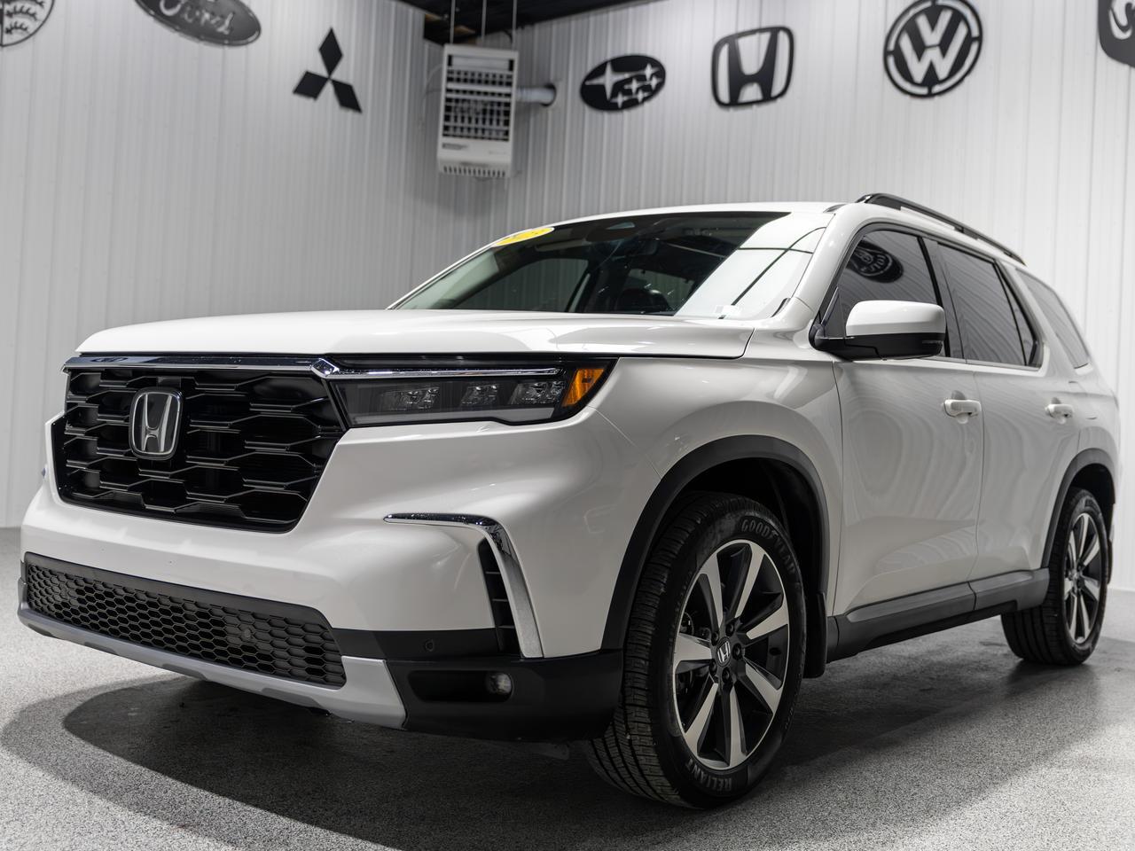 2023 Honda Pilot Touring 8-Passenger AWD NAV Cranberry PA