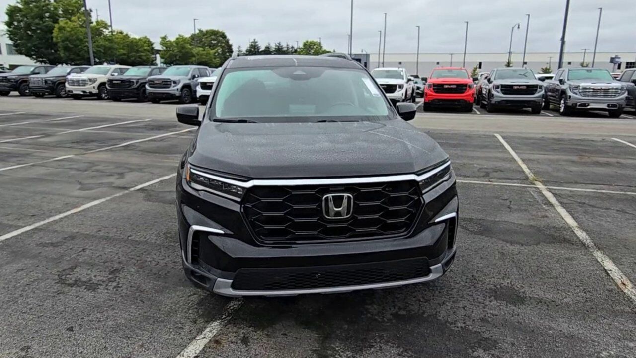 2023 Honda Pilot Touring