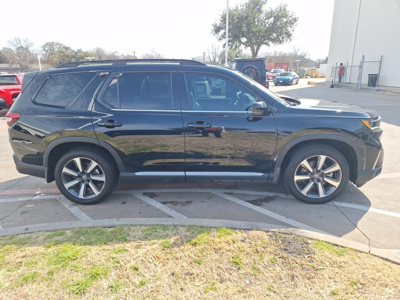 2023 Honda Pilot Touring Hurst TX