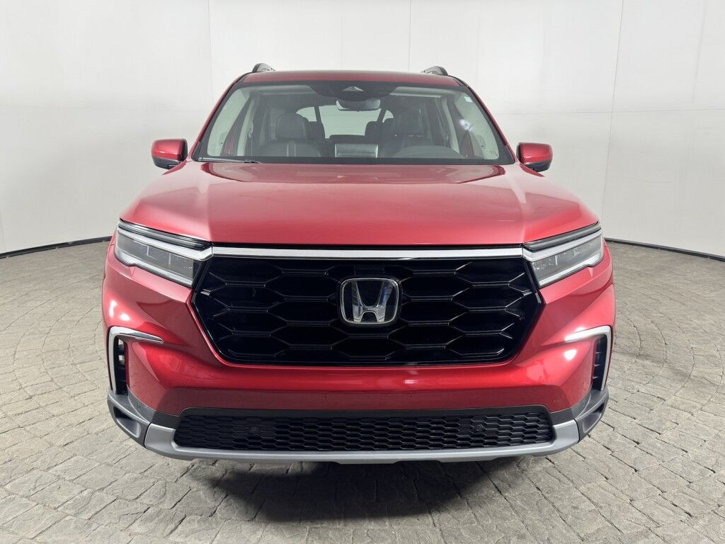 2023 Honda Pilot Touring Maumee OH