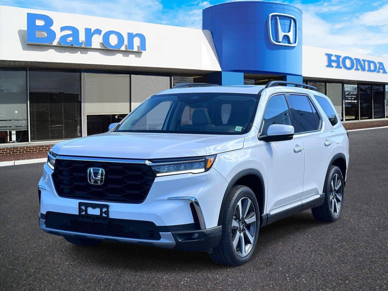 2023 Honda Pilot Touring