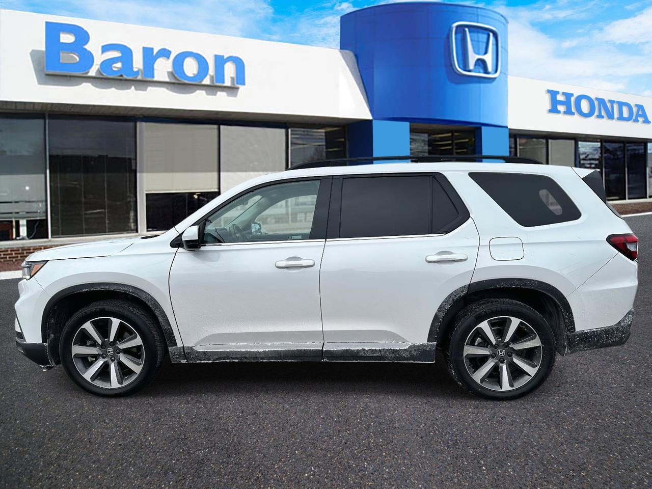 2023 Honda Pilot Touring