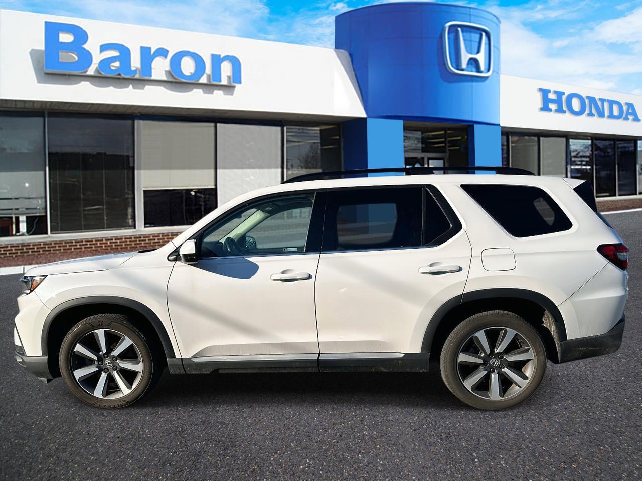 2023 Honda Pilot Touring