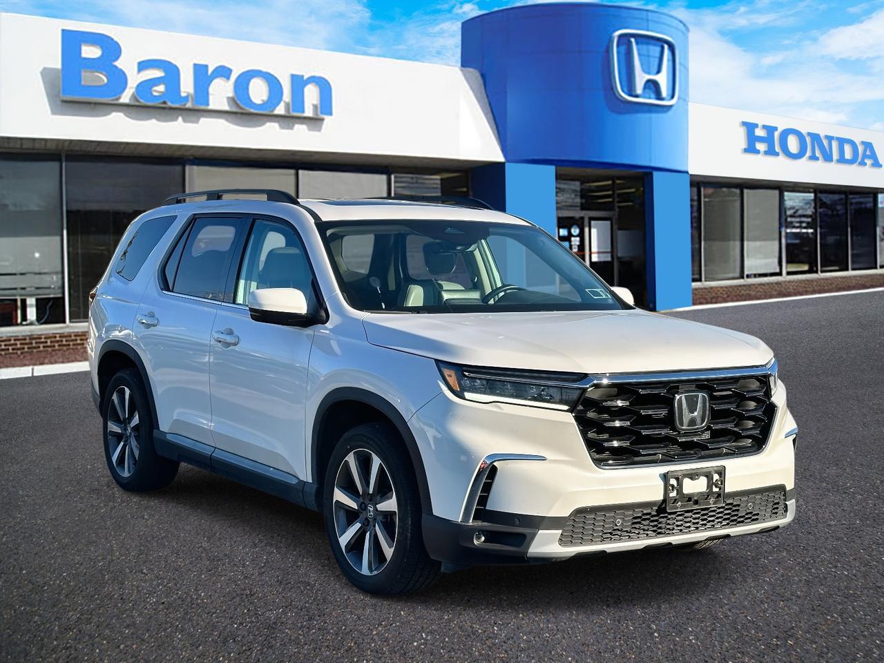2023 Honda Pilot Touring