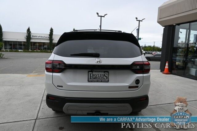 2023 Honda Pilot TrailSport / AWD / AutoStart / Power & Heated Leather Seats / Heated Steering / Panoramic Sunroof / Lane Departure & Blind Spot / Apple CarPlay & Android Auto / 360 Cam / 3rd Row / Seats 7 / Tow Pkg / 1-Owner Anchorage AK
