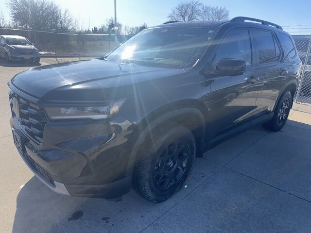 2023 Honda Pilot TrailSport