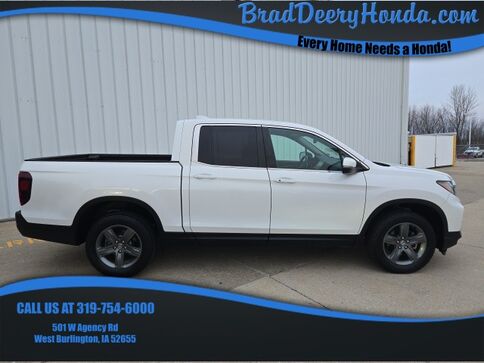 2023_Honda_Ridgeline_RTL_ West Burlington IA