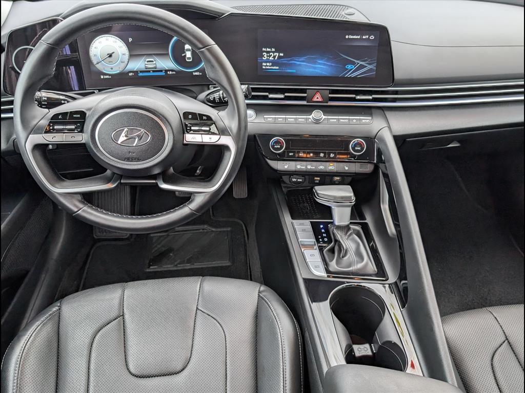 2023 Hyundai ELANTRA Limited Chattanooga TN