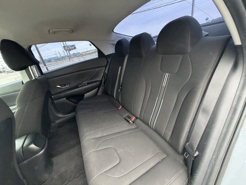 2023 Hyundai Elantra Essential Del Rio TX