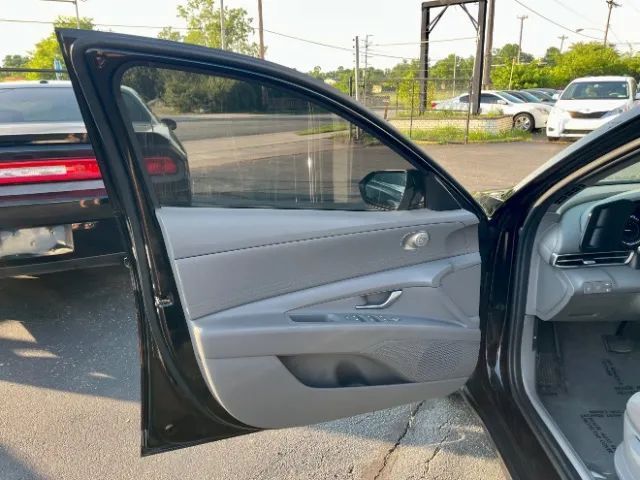 2023 Hyundai Elantra Hybrid Blue HEV Sedan 4D Cincinnati OH