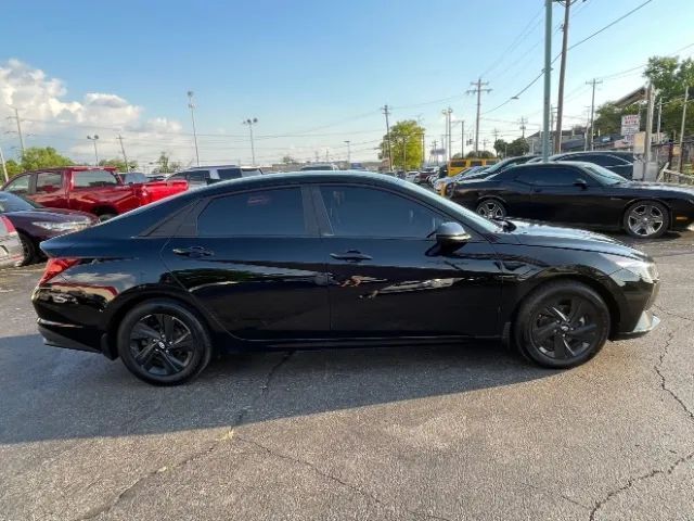 2023 Hyundai Elantra Hybrid Blue HEV Sedan 4D Cincinnati OH