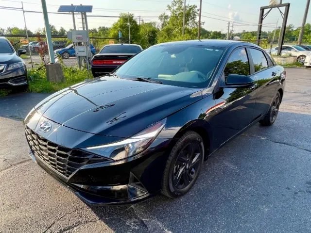 2023 Hyundai Elantra Hybrid Blue HEV Sedan 4D Cincinnati OH