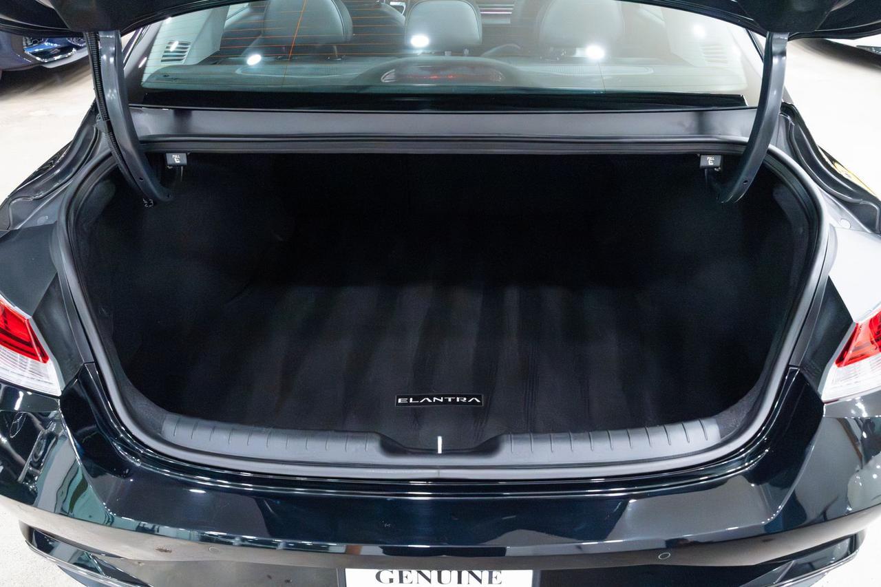 2023 Hyundai Elantra Hybrid Limited Gladstone OR