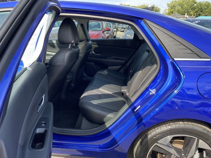 2023 Hyundai Elantra Limited Bristol  PA