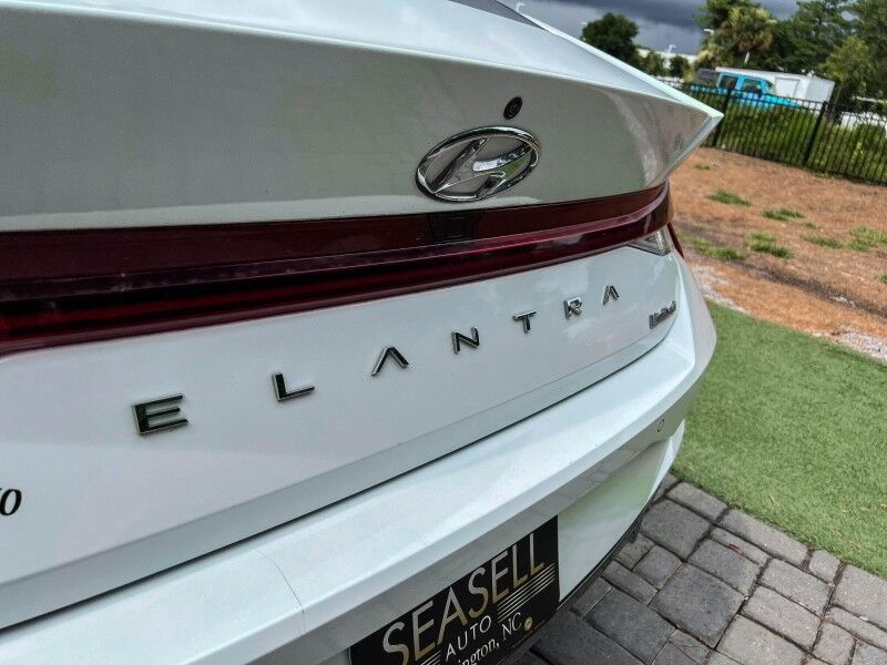 2023 Hyundai Elantra Limited Wilmington NC