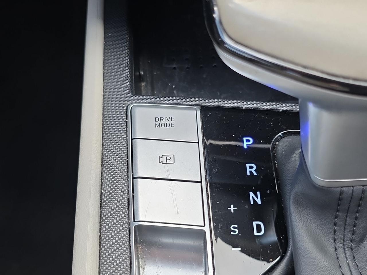 2023 Hyundai Elantra Limited Glen Burnie MD