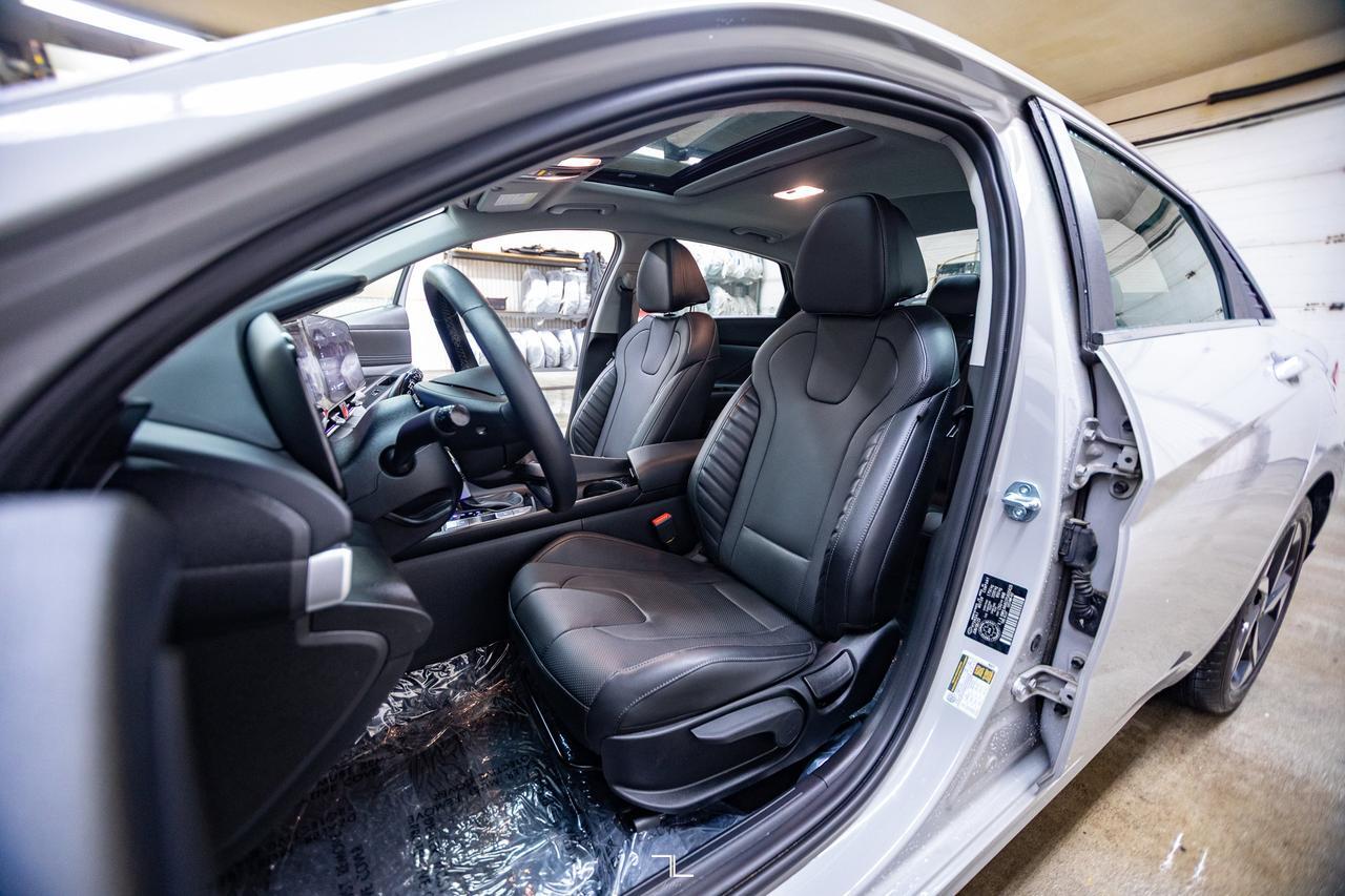 2023 Hyundai Elantra Luxury Leather Roof Nav BCam Red Deer AB