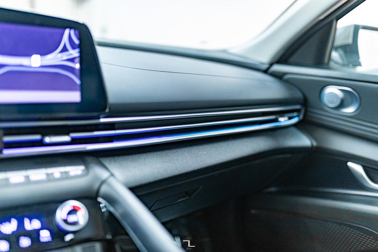 2023 Hyundai Elantra Luxury Leather Roof Nav BCam Red Deer AB