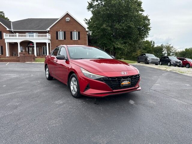 2023 Hyundai Elantra SE