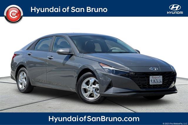 2023 Hyundai Elantra SE