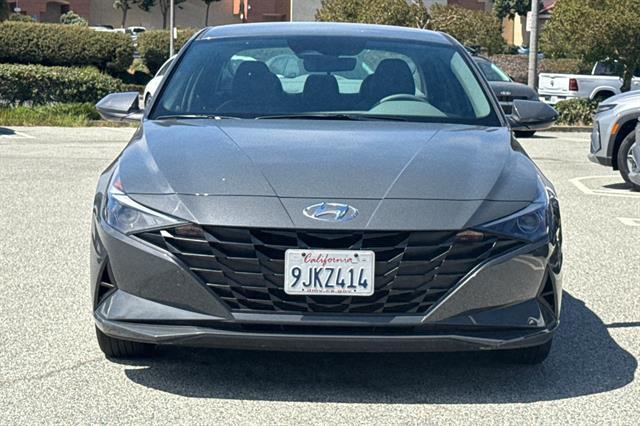 2023 Hyundai Elantra SE