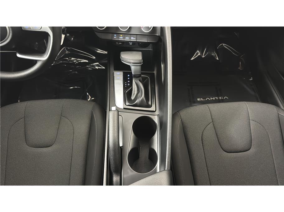 2023 Hyundai Elantra SE Sedan 4D Folsom CA