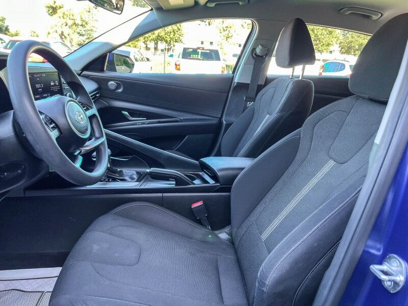2023 Hyundai Elantra SE Wilmington NC