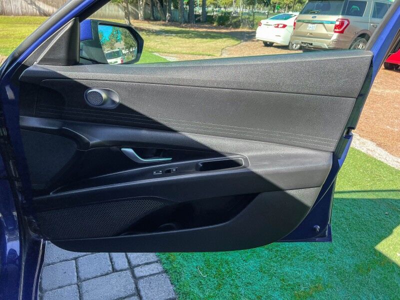 2023 Hyundai Elantra SE Wilmington NC