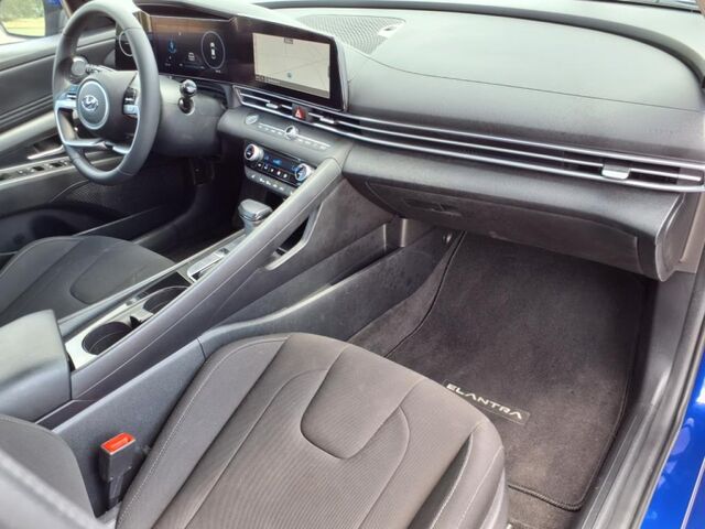 2023 Hyundai Elantra SEL  TX
