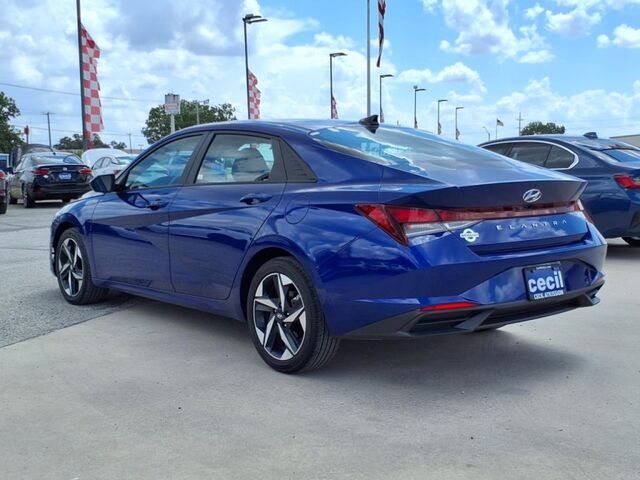 2023 Hyundai Elantra SEL  TX