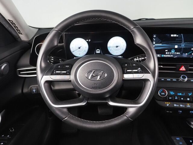 2023 Hyundai Elantra SEL *CONVENIENCE PKG, NAVIGATION, ADAPTIVE CRUISE, SAFETY ALERTS, BACKUP-CAMERA, COLOR TOUCHSCREEN, HEATED SEATS, KEYLESS ENTRY, WIRELESS CHARGING, ANDROID & APPLE Round Rock TX