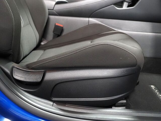 2023 Hyundai Elantra SEL *CONVENIENCE PKG, NAVIGATION, ADAPTIVE CRUISE, SAFETY ALERTS, BACKUP-CAMERA, COLOR TOUCHSCREEN, HEATED SEATS, KEYLESS ENTRY, WIRELESS CHARGING, ANDROID & APPLE Round Rock TX