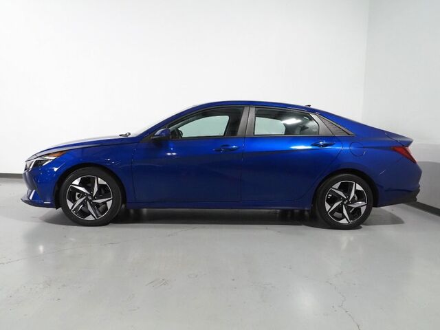 2023 Hyundai Elantra SEL *CONVENIENCE PKG, NAVIGATION, ADAPTIVE CRUISE, SAFETY ALERTS, BACKUP-CAMERA, COLOR TOUCHSCREEN, HEATED SEATS, KEYLESS ENTRY, WIRELESS CHARGING, ANDROID & APPLE Round Rock TX