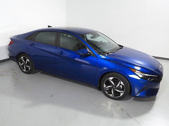 2023 Hyundai Elantra SEL *CONVENIENCE PKG, NAVIGATION, ADAPTIVE CRUISE, SAFETY ALERTS, BACKUP-CAMERA, COLOR TOUCHSCREEN, HEATED SEATS, KEYLESS ENTRY, WIRELESS CHARGING, ANDROID & APPLE Round Rock TX