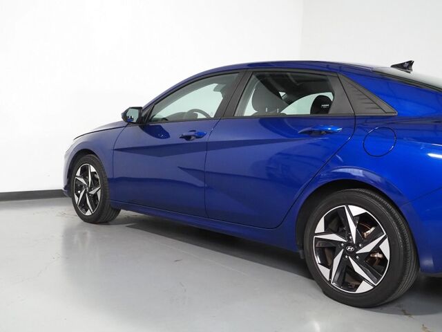 2023 Hyundai Elantra SEL *CONVENIENCE PKG, NAVIGATION, ADAPTIVE CRUISE, SAFETY ALERTS, BACKUP-CAMERA, COLOR TOUCHSCREEN, HEATED SEATS, KEYLESS ENTRY, WIRELESS CHARGING, ANDROID & APPLE Round Rock TX
