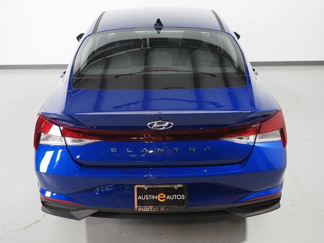 2023 Hyundai Elantra SEL *CONVENIENCE PKG, NAVIGATION, ADAPTIVE CRUISE, SAFETY ALERTS, BACKUP-CAMERA, COLOR TOUCHSCREEN, HEATED SEATS, KEYLESS ENTRY, WIRELESS CHARGING, ANDROID & APPLE Round Rock TX
