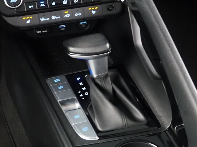 2023 Hyundai Elantra SEL *CONVENIENCE PKG, NAVIGATION, ADAPTIVE CRUISE, SAFETY ALERTS, BACKUP-CAMERA, COLOR TOUCHSCREEN, HEATED SEATS, KEYLESS ENTRY, WIRELESS CHARGING, ANDROID & APPLE Round Rock TX