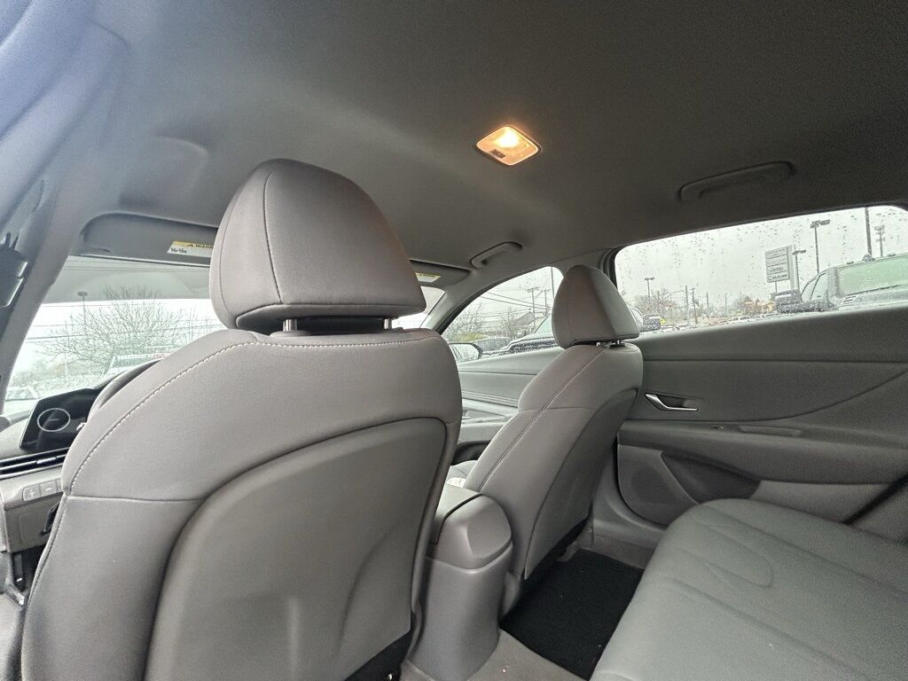 2023 Hyundai Elantra SEL Crestwood KY